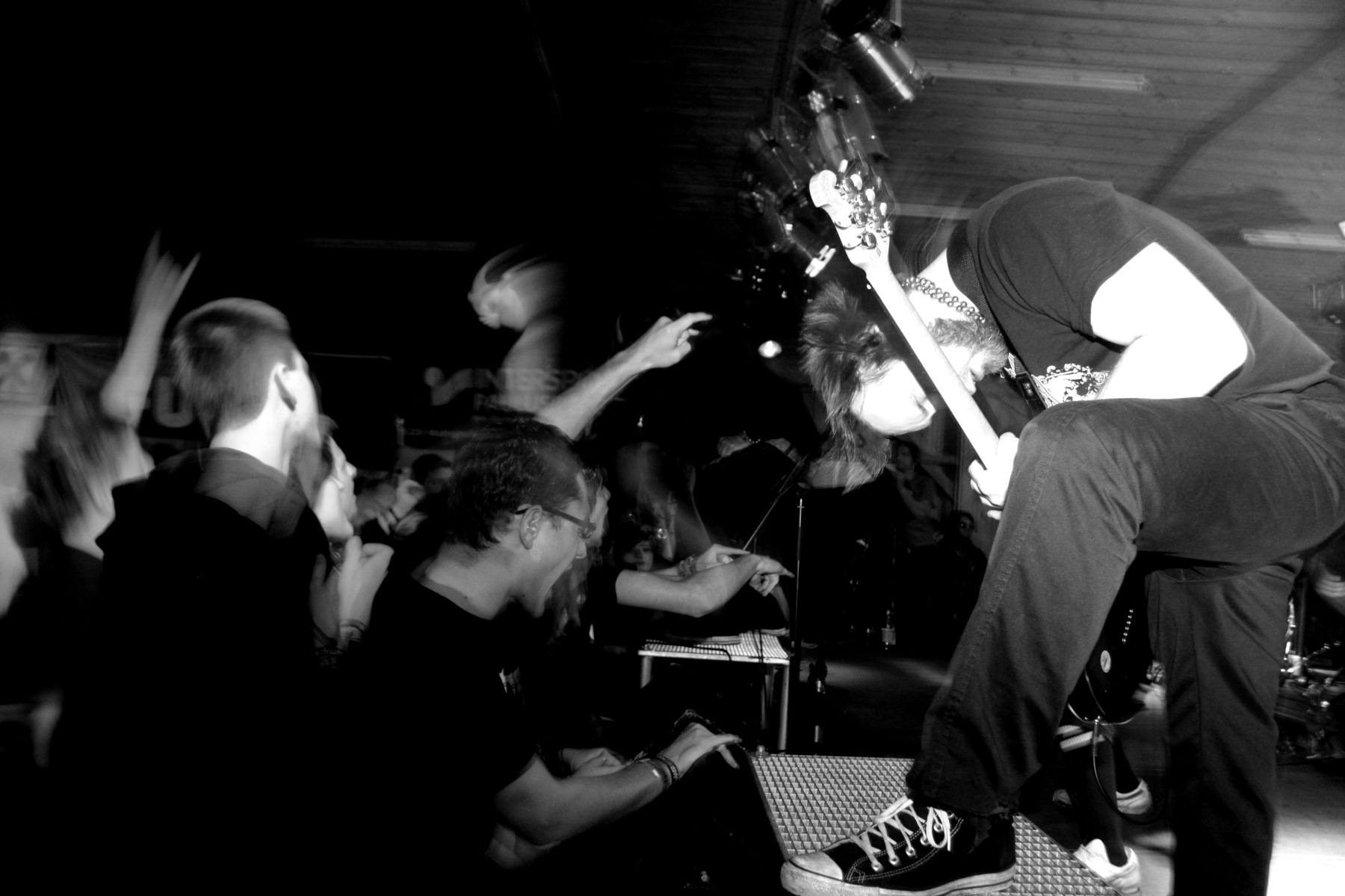 Emil Bulls Raise the Roof 2010 1